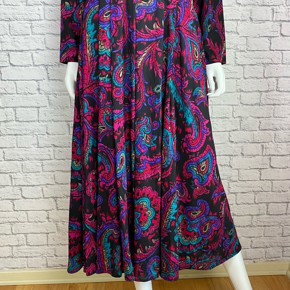 VINTAGE STUNNER - Picture 11 of 15